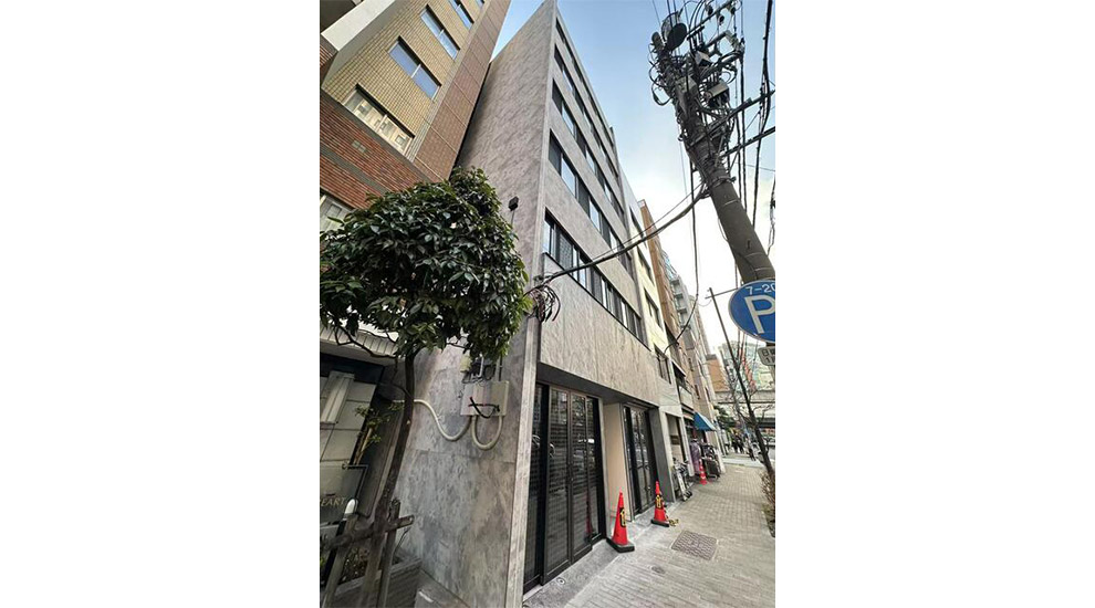 岩本町駅徒歩2分　1ヵ月フリーレント付き！駅至近でアクセス良好◎1階路面居抜き物件